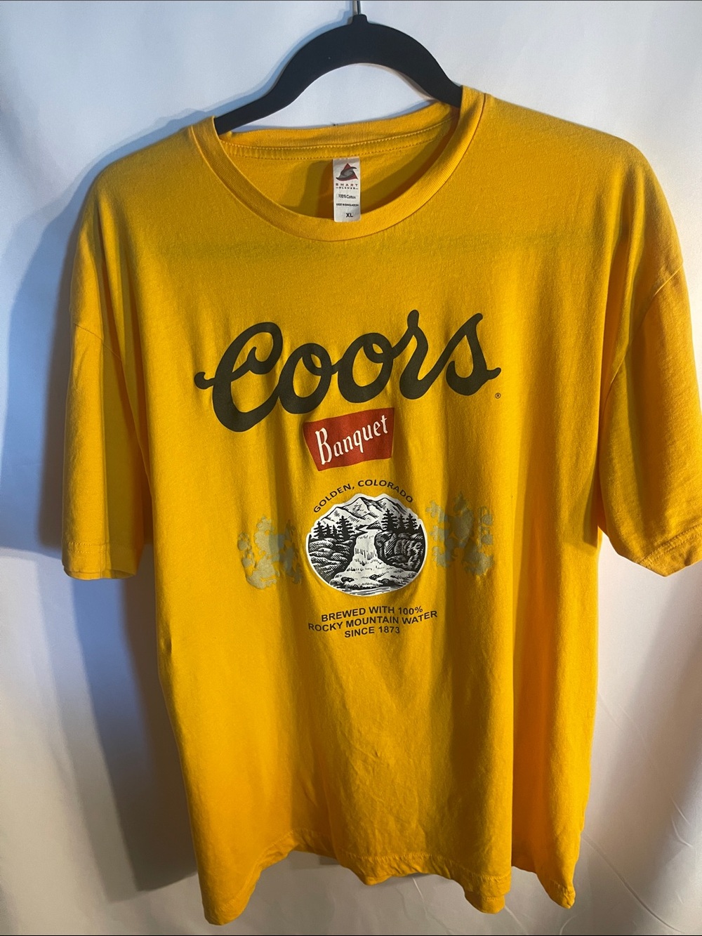 Yellow Graphic Tee - Men's Short Sleeve Shirt